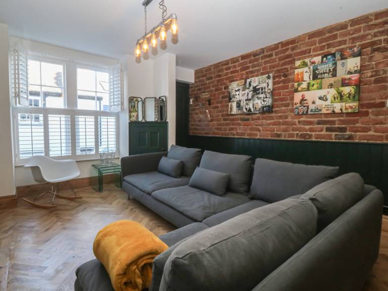 Family-oriented cottage with garden | Beach view | Pet-friendly — photo 3