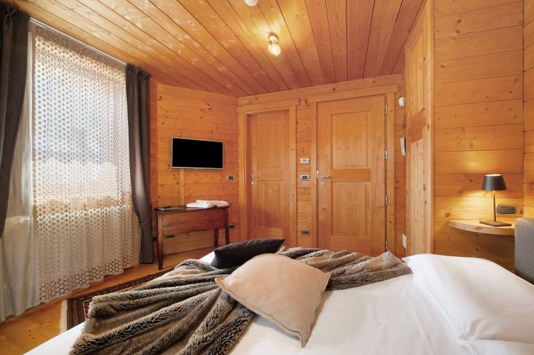 Dedicated room with yard, fast internet & sauna | Mountain view | Good for workation — photo 5