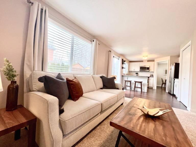The Corner Terrace – Family and Pet Friendly Home — photo 3