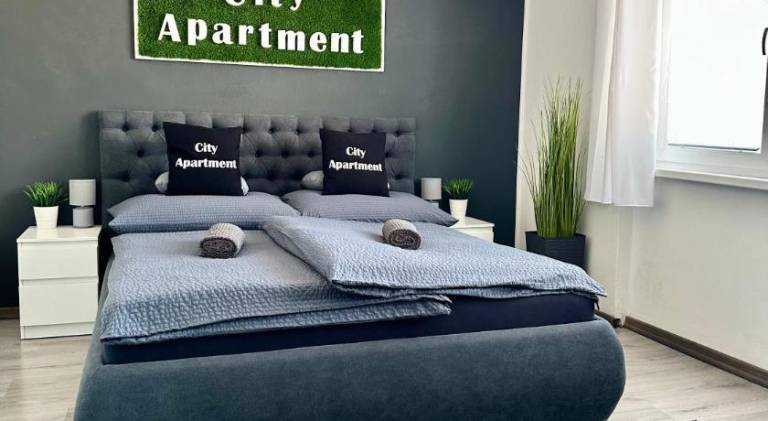 Rental apartment with yard, barbecue & terrace in Nitra