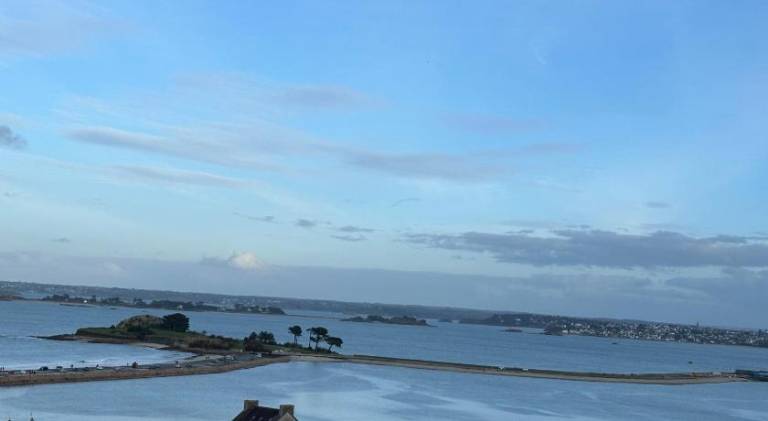 House with 4 rooms for 8 persons in Roscoff