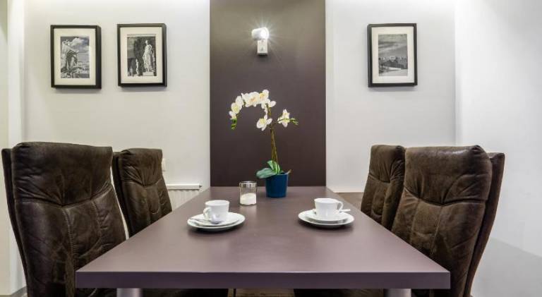 Wonderful holiday apartment with terrace & jacuzzi | Next to Naschmarkt | Suitable for remote work | Pets allowed — photo 5