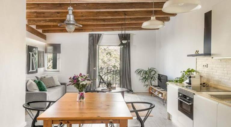 Lovely flat at Sagrada Familia — photo 2