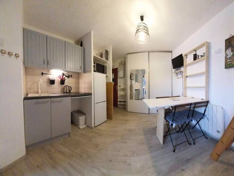 Studio Puy-Sanières