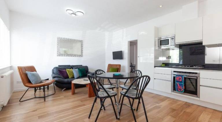 Apartment with 2 rooms for 4 persons — photo 3