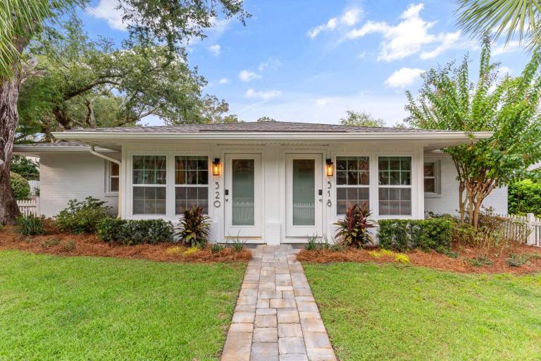 Perfect Symmetry - 520 Beach - 4 Bedrooms — photo 3