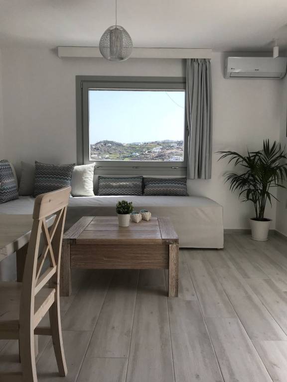 Family-oriented charming villa with terrace | Sea view | Beach nearby | Pets are welcome — photo 3