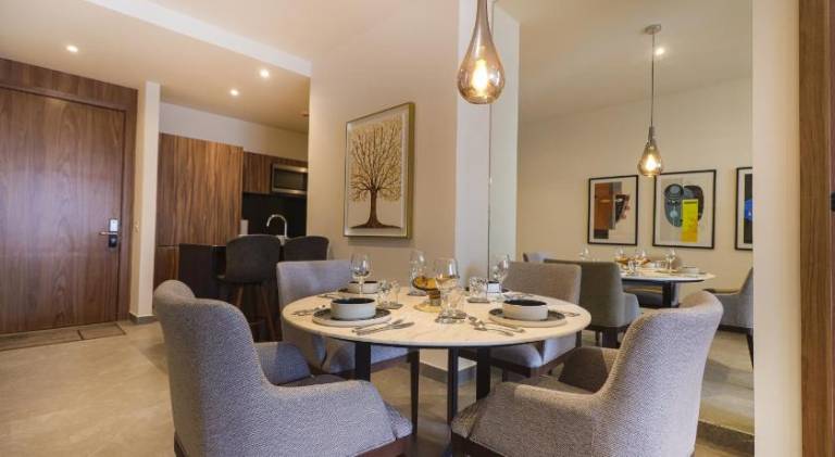 Holiday apartment with pool & hot tub | Near Paseo de la Reforma in Mexico City