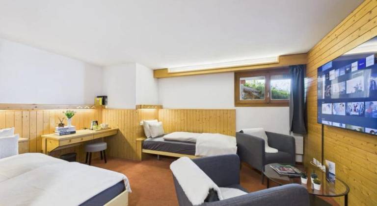 Central suite to stay for 2 experience Saas-Fee in Saas Grund