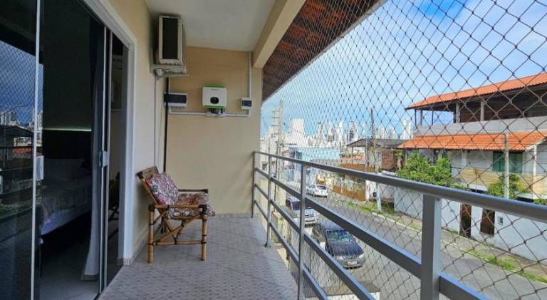 Vacation home with 1 room for 6 persons in Balneário Camboriú