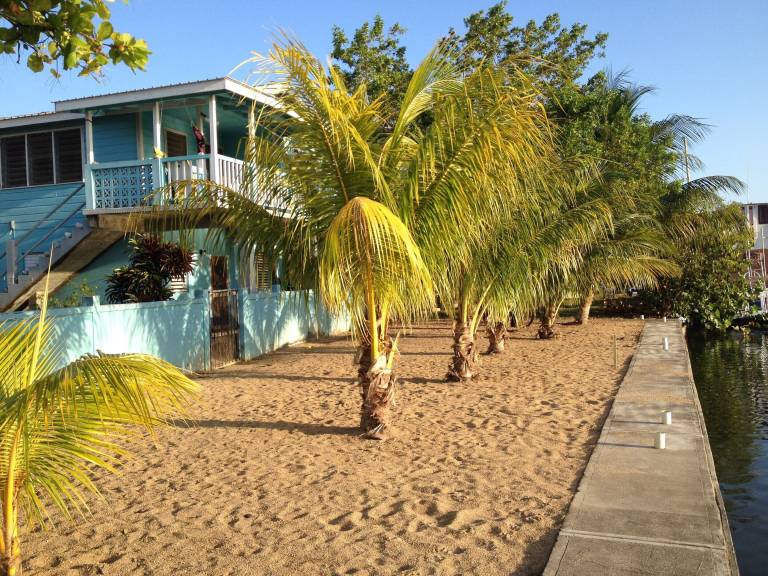 House  Placencia