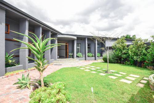 House  Glenhaven