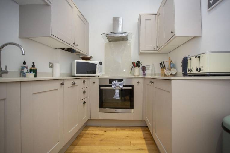 Rental apartment | Close to Roman Baths | Perfect for remote work | Dogs allowed — photo 3