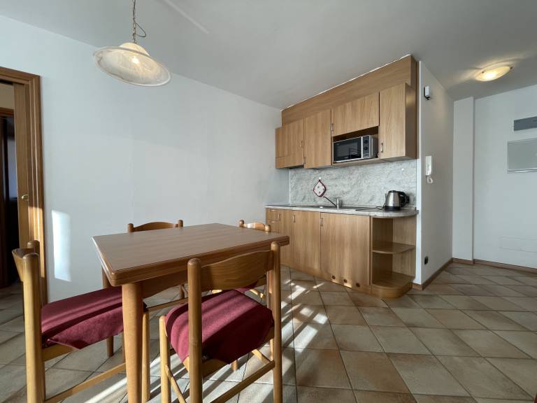 Rental apartment with 2 rooms for 6 persons — photo 3