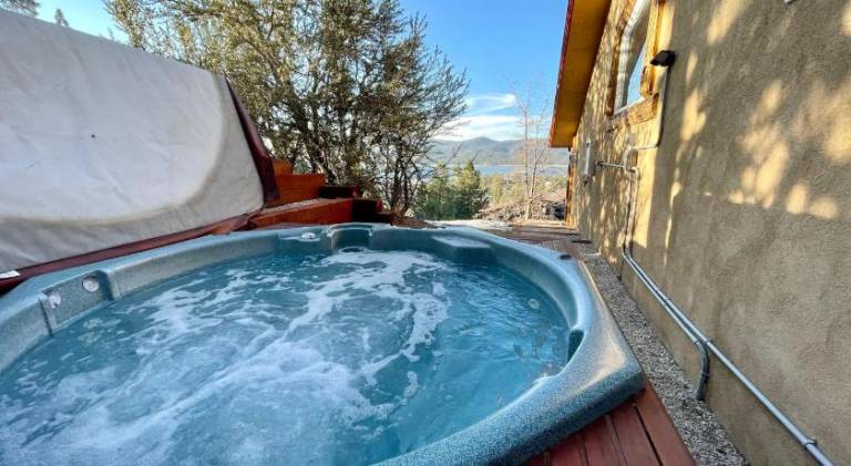 Big Bear Village View Haus is a large pet and kid friendly chalet with hot tub located a short walk — photo 4