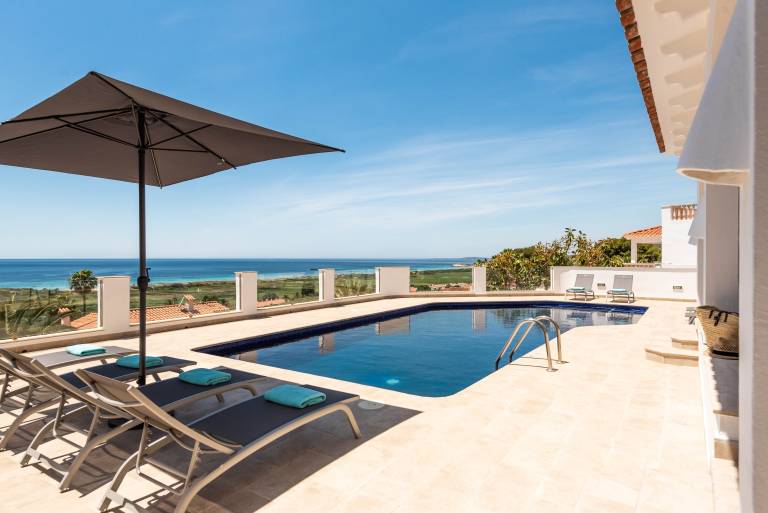 Villa 'Atalis' with Sea View, Wi-Fi and Air Conditioning in Alayor