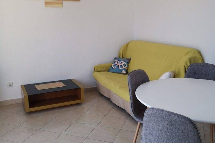 Rental apartment with yard & pool | Sea view — photo 4