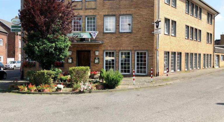Hotel Kolner Hof — photo 4