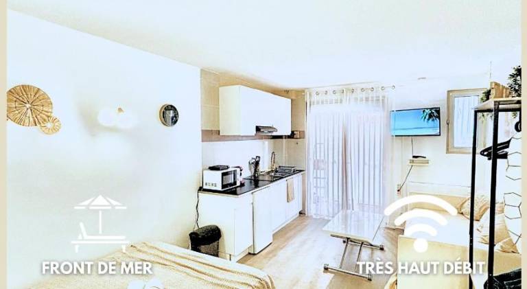 Holiday apartment with 1 room for 4 persons in Canet-en-Roussillon