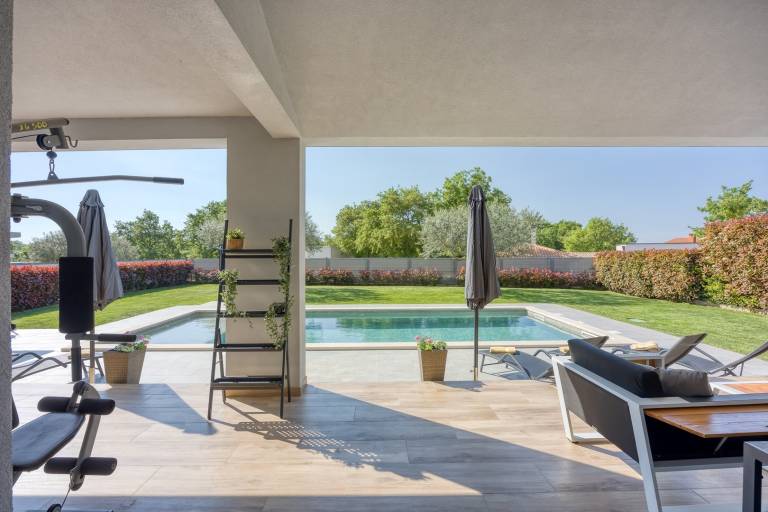 Fully equipped spacious villa with private pool, garden & terrace | Pets are welcome — photo 2