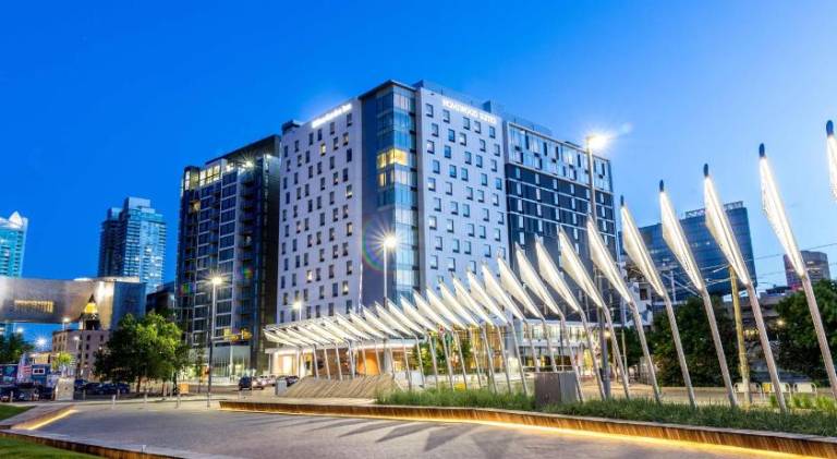 Hilton Garden Inn Calgary Downtown — photo 5