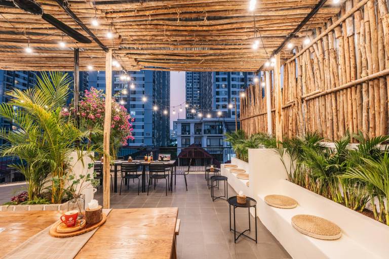 Lime & Sun Rooftop Hotel-Staff 24/7 — photo 3
