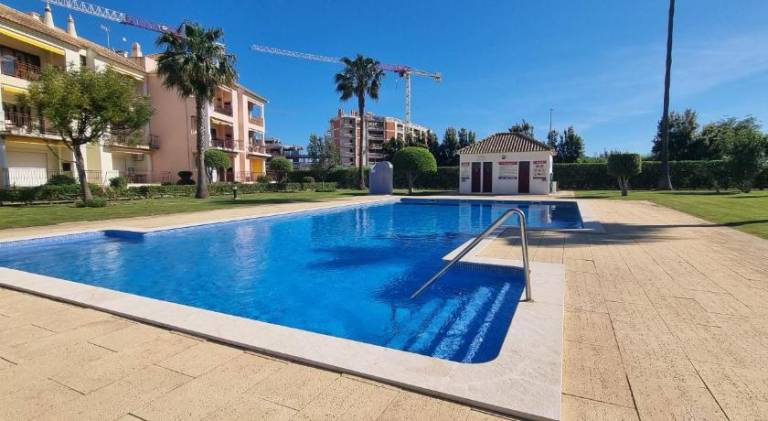 Fully equipped lovely apartment with patio, private pool & garden | Next to the beach | Good for workation | Pet-friendly in Loulé