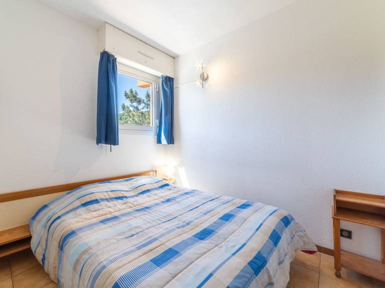 Rental apartment with yard & terrace — photo 4