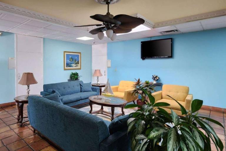 Quality Inn & Suites Gulf Breeze Bayside near Pensacola Beach — photo 4