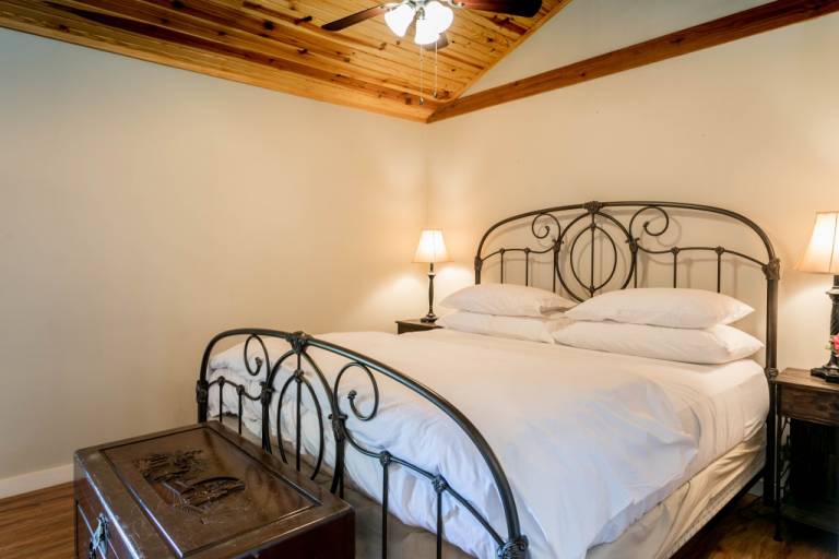 Cabin with 1 room for 4 persons — photo 2
