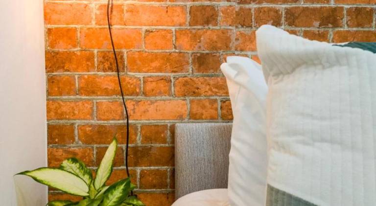 Apartment with 2 rooms for 6 persons in Cardiff