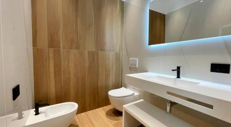 Apartment with jacuzzi — photo 2