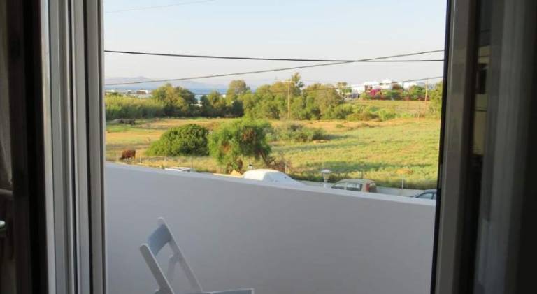 Holiday apartment with patio — photo 5