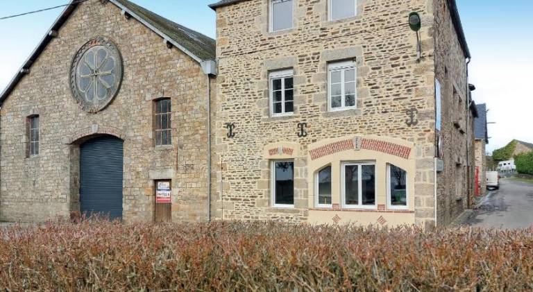 House | Pets are welcome in Mayenne