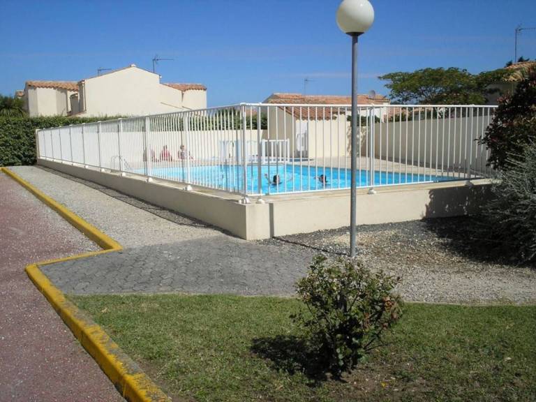Family home near beach in Saint-Denis d'Oléron, enclosed garden in Rochefort