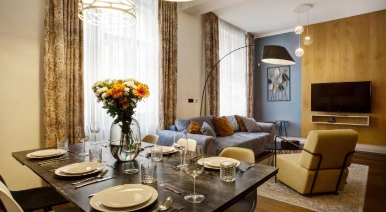 Luxury Prague Riverside Apartment — photo 2