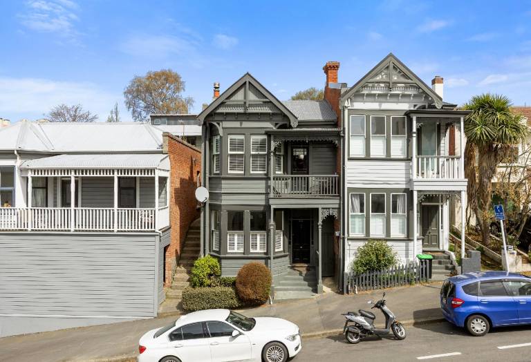 Villa on Rattray in Dunedin
