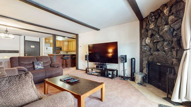 Condo with sauna, pool & BBQ — photo 4