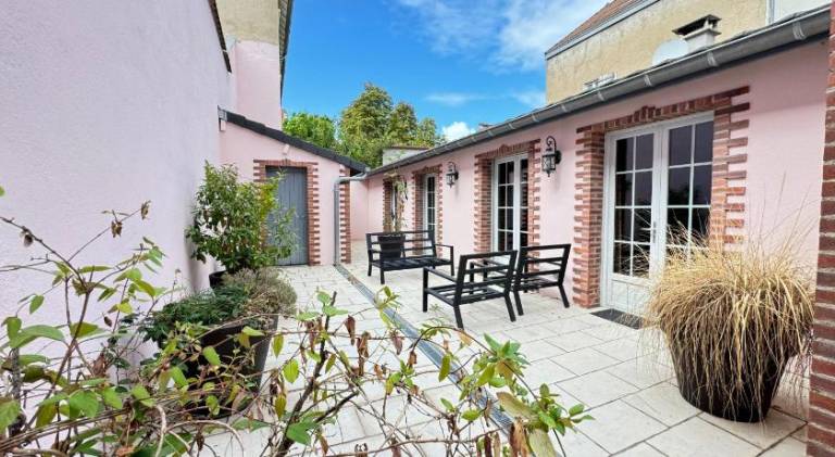 Holiday apartment with 5 rooms for 14 persons — photo 2