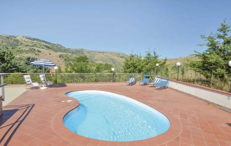 Villa  Montelepre