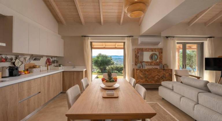 Villa with grill, terrace & private pool — photo 5