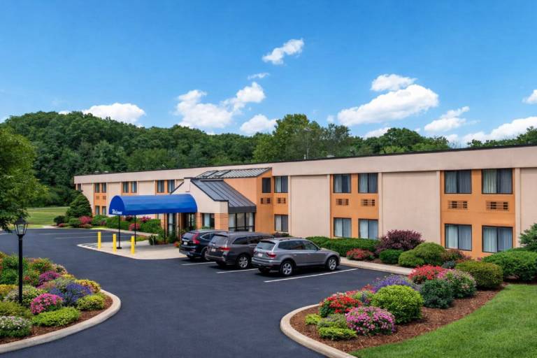 All Seasons Inn & Suites Smithfield Providence in Smithfield, RI
