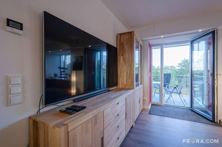 FeWo Strandidyll: Stilvolle 77m² Ferienwohnung mit Meerblick und Balkon — photo 5