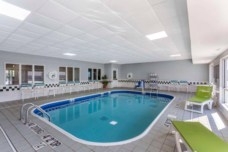 Comfort Inn Gurnee near Six Flags — photo 4