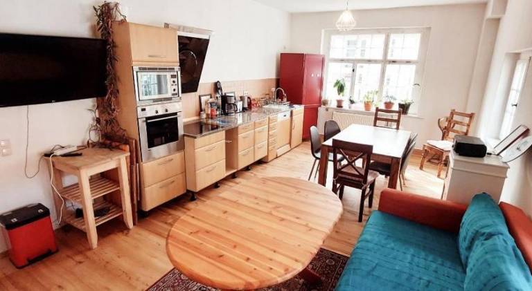 Apartment with barbecue, terrace & garden — photo 2