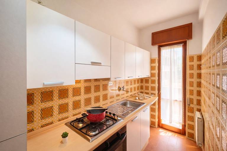 Holiday apartment with terrace — photo 5