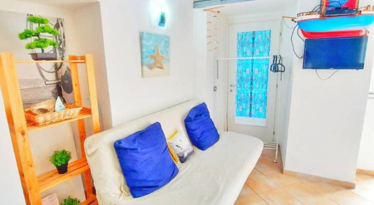 Apartment with 1 room for 5 persons — photo 2