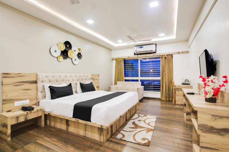 Townhouse Oak PTC Indore Junction — photo 2