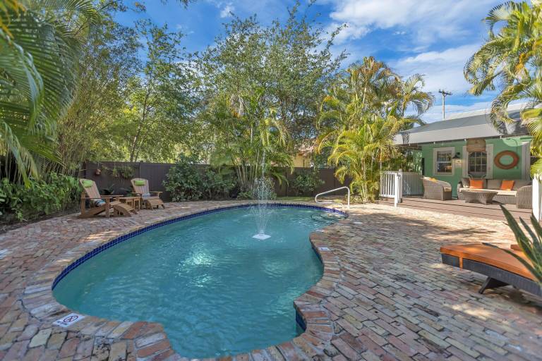 Cottage Delray Beach