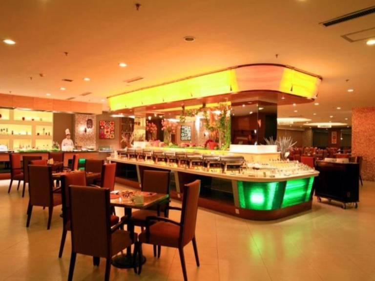 Qingdao Blue Horizon Hotel Laoshan — photo 4
